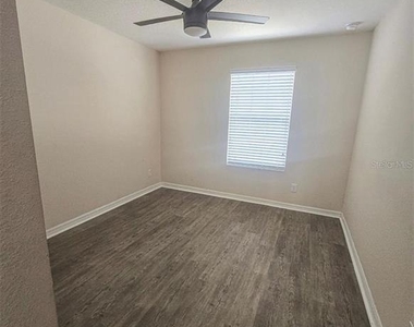 4903 Rockvale Drive - Photo Thumbnail 13