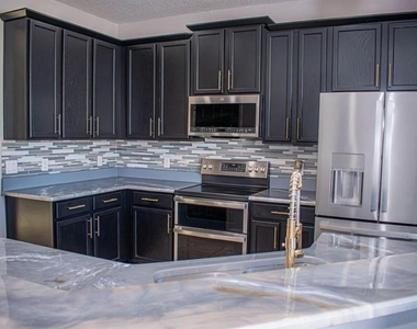 4903 Rockvale Drive - Photo Thumbnail 2