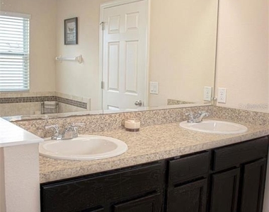 4903 Rockvale Drive - Photo Thumbnail 15
