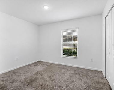 1238 Fury Street - Photo Thumbnail 7