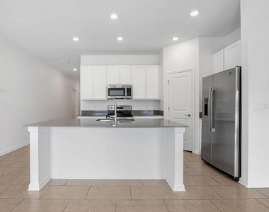 1238 Fury Street - Photo Thumbnail 3
