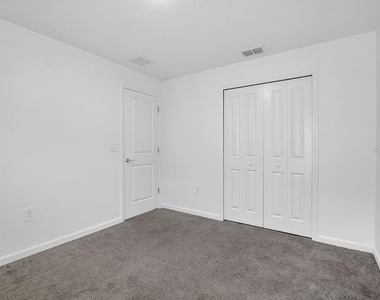 1238 Fury Street - Photo Thumbnail 11