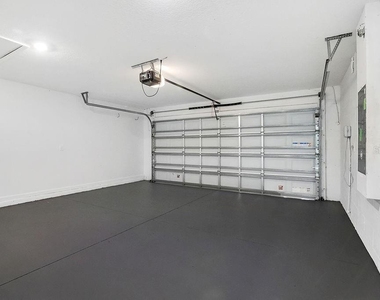 1238 Fury Street - Photo Thumbnail 16