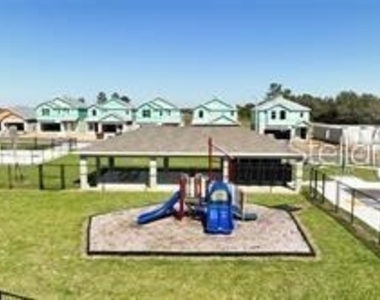 1238 Fury Street - Photo Thumbnail 20