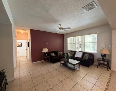 519 Aldridge Lane - Photo Thumbnail 7