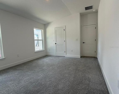 2230 Nw 23rd Loop - Photo Thumbnail 3