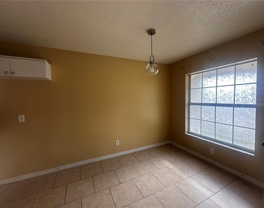 1685 Sw 107th Lane - Photo Thumbnail 2