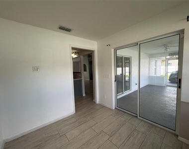 10024 Sw 73rd Terrace - Photo Thumbnail 12