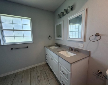 10024 Sw 73rd Terrace - Photo Thumbnail 26
