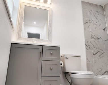 2607 Ne 140th Street - Photo Thumbnail 7