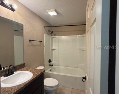 17425 Sw 25th Court - Photo Thumbnail 11