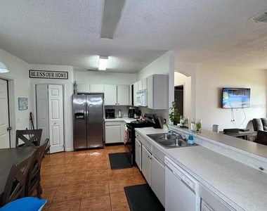 607 Maricopa Drive - Photo Thumbnail 2