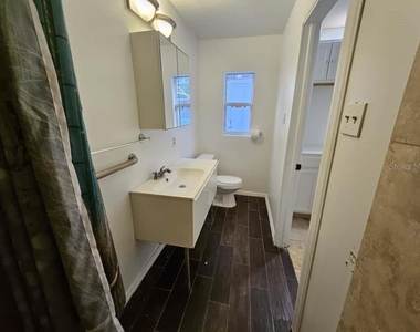 7406 Nolton Way - Photo Thumbnail 9
