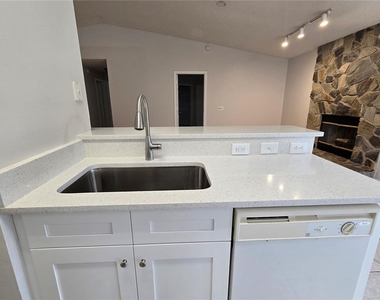 1850 Marysville Drive - Photo Thumbnail 7