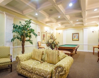 405 Southern Pecan Circle - Photo Thumbnail 18