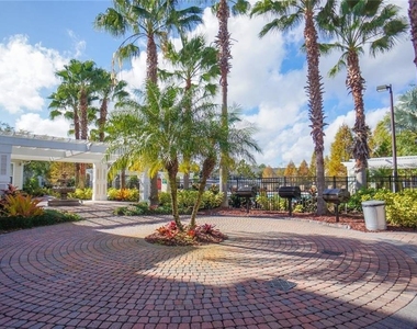 405 Southern Pecan Circle - Photo Thumbnail 13