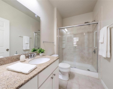 405 Southern Pecan Circle - Photo Thumbnail 7