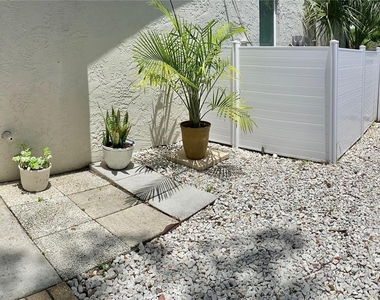 2522 Heath Court - Photo Thumbnail 3