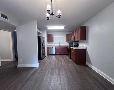 7487 Canford Court - Photo Thumbnail 5