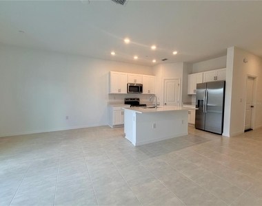 2627 Balmerino Way - Photo Thumbnail 2