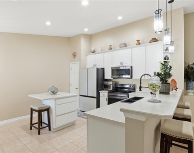 700 Trotter Lane - Photo Thumbnail 7