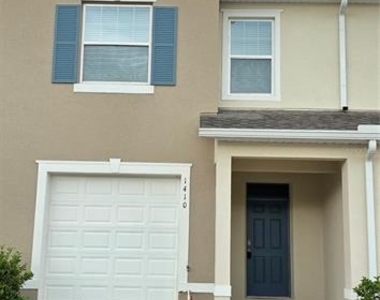 1410 Isleta Loop - Photo Thumbnail 1