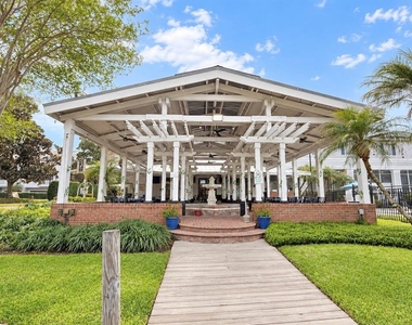 2302 Midtown Terrace - Photo Thumbnail 13