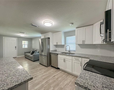 634 Foster Avenue - Photo Thumbnail 2