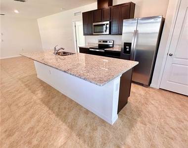1020 Chasetree Lane - Photo Thumbnail 5