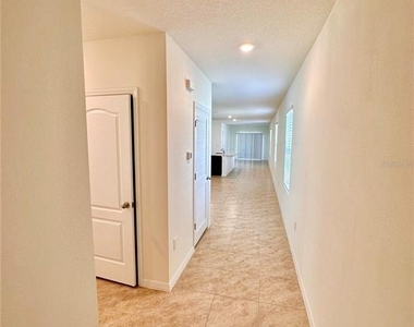 1020 Chasetree Lane - Photo Thumbnail 3