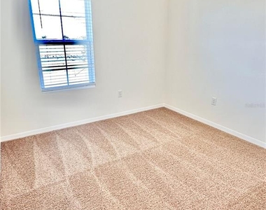 1020 Chasetree Lane - Photo Thumbnail 20