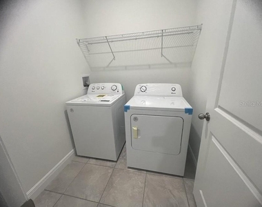 2343 W Swanson Drive - Photo Thumbnail 18