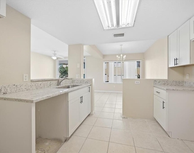 207 Australian Way - Photo Thumbnail 8