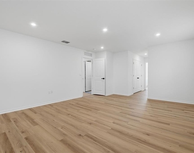 604 Del Aire Court - Photo Thumbnail 16