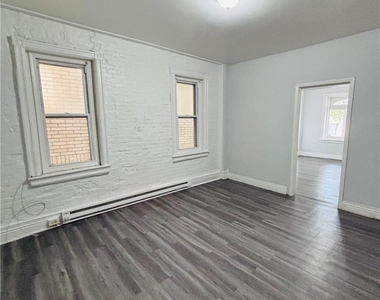 384 Tilghman W - Photo Thumbnail 8