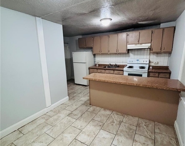 384 Tilghman W - Photo Thumbnail 14