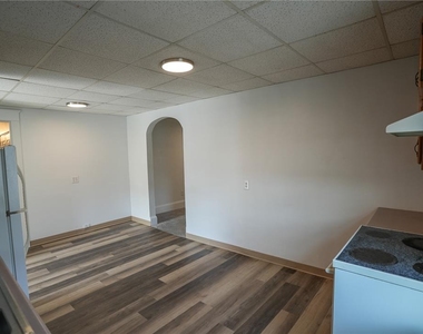362 Delaware Avenue - Photo Thumbnail 4