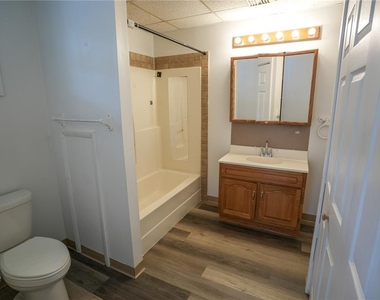 362 Delaware Avenue - Photo Thumbnail 15