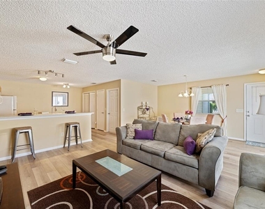 8221 Se 169th Palownia Loop - Photo Thumbnail 3