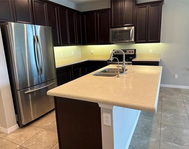 1448 Cabot Drive - Photo Thumbnail 4