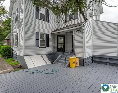 739 Broadway - Photo Thumbnail 47