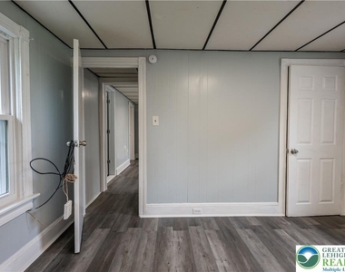 739 Broadway - Photo Thumbnail 41