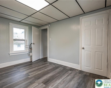 739 Broadway - Photo Thumbnail 42