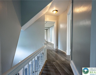 739 Broadway - Photo Thumbnail 23