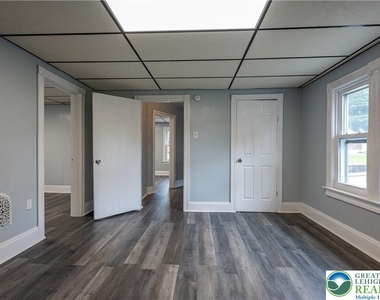 739 Broadway - Photo Thumbnail 29