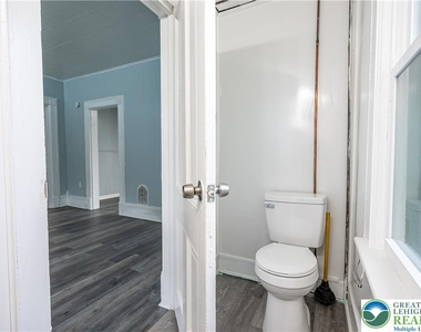 739 Broadway - Photo Thumbnail 13