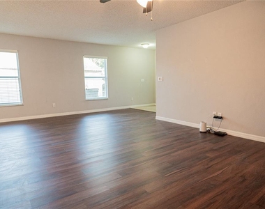 1836 Ridge Valley Street - Photo Thumbnail 25