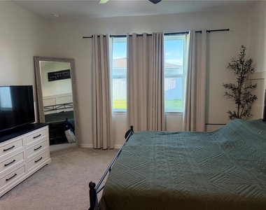 396 Helmsman Avenue - Photo Thumbnail 16