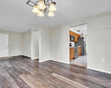 528 Magnolia Avenue Nw - Photo Thumbnail 6