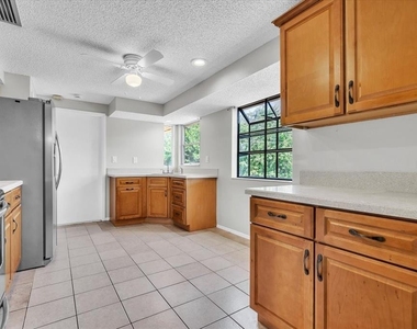 528 Magnolia Avenue Nw - Photo Thumbnail 8